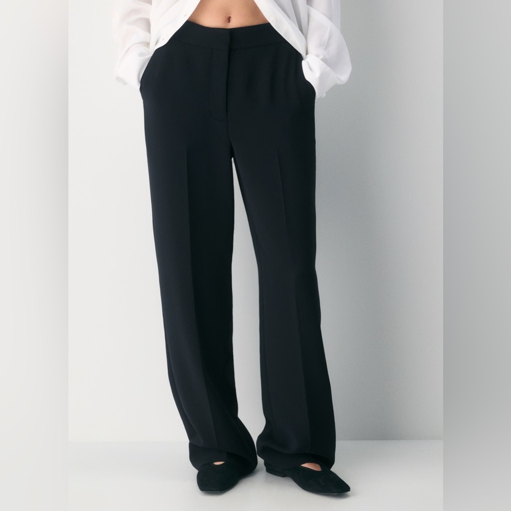 EUC aritzia limitless pants black wide leg trousers sz 10